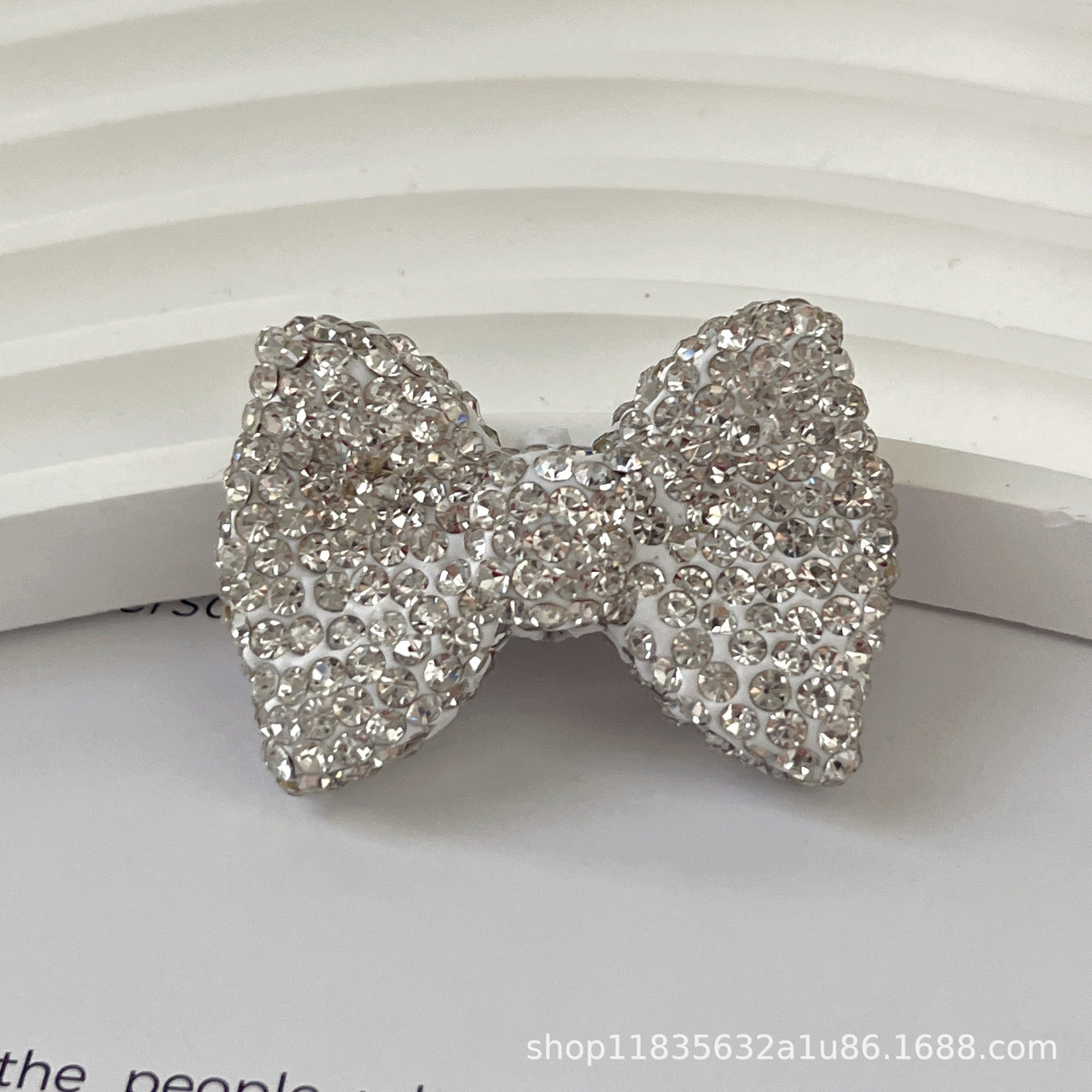 Wholesale 10pcs colored bow-tie shaped crystal beads