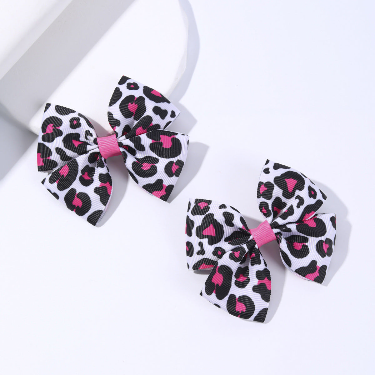 Wholesale  20pcs/pack European and American Cow Pattern Bow Hairpins Popular Kidsren' s Bow Hair