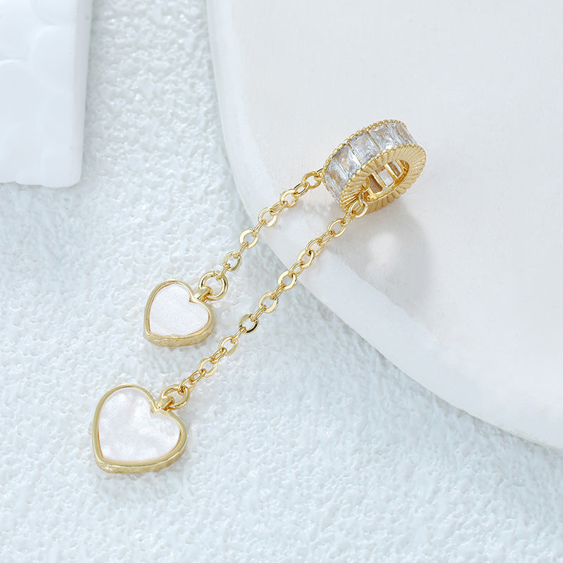 Wholesale Fashion Simple Tassel Micro-inlaid Diamond Copper Plated Real Gold Four-leaf Clover Lucky Grass Pendant