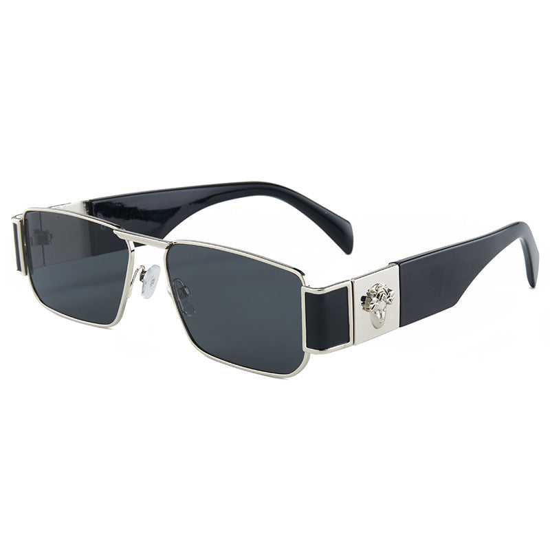 Wholesale fashion men' s and women' s small-frame sunglasses gradient wide-leg glasses
