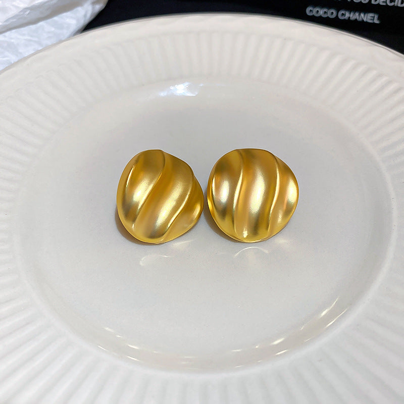 Wholesale light luxury alloy silver needle earrings