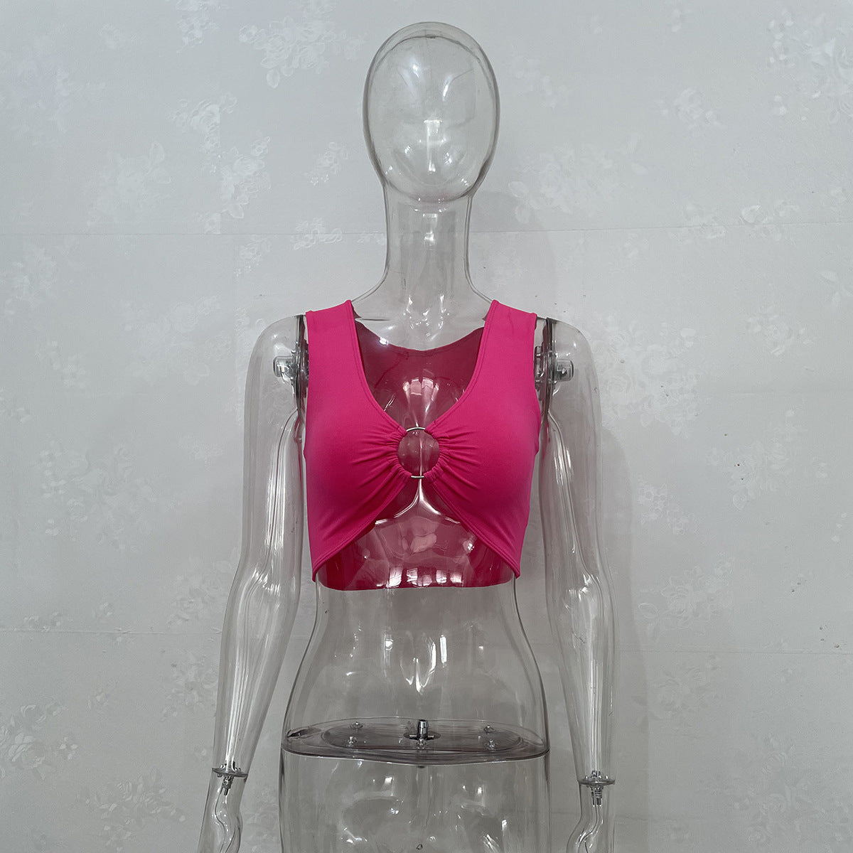 Wholesale V-neck Waist-baring Vest with A Circle on The Chest