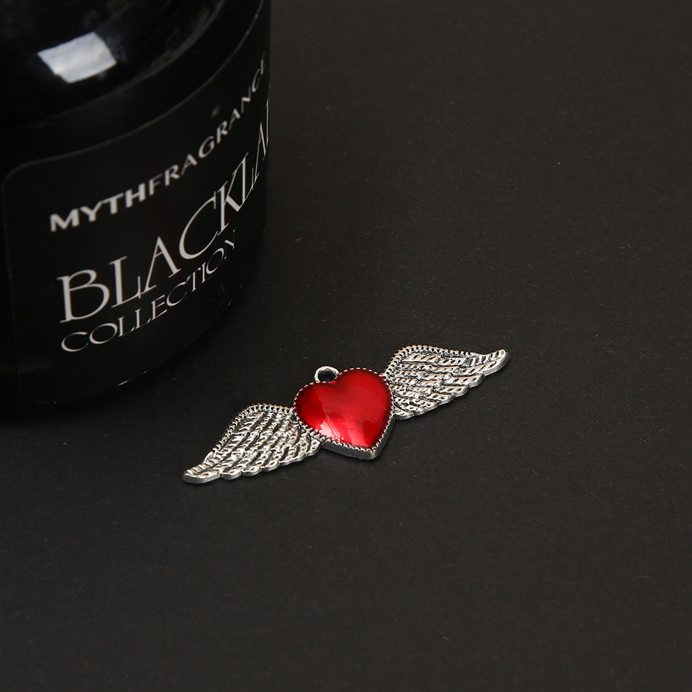 Wholesale 50PCS Vintage red heart pendant