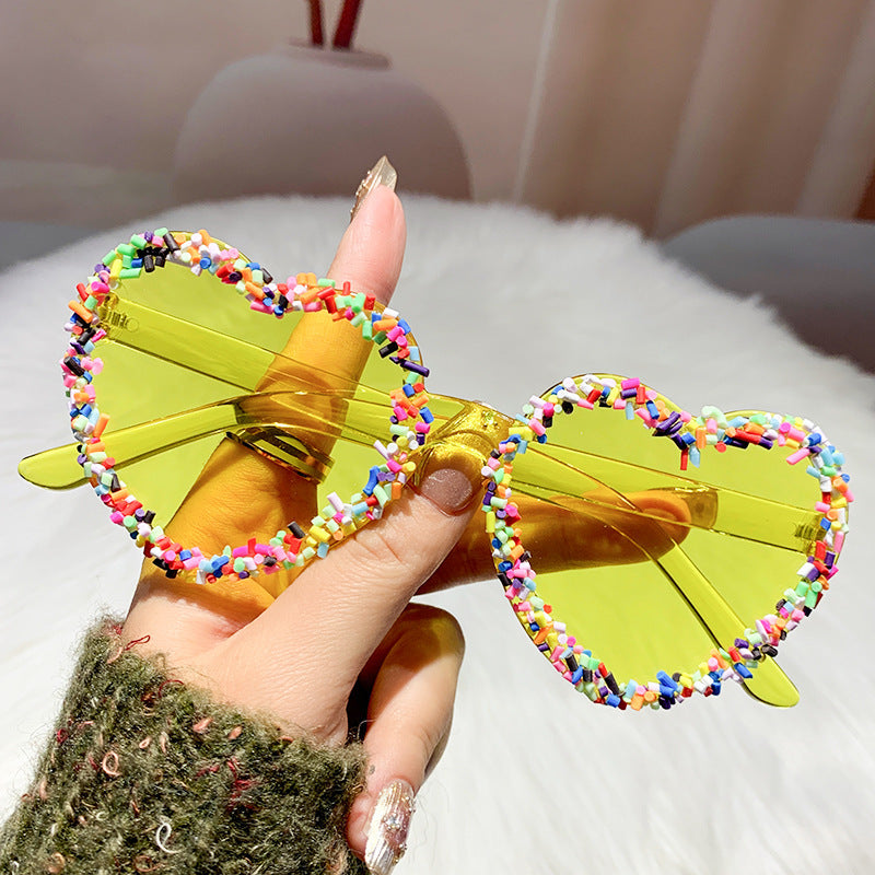 Wholesale Love Personalized Stickers Fashion Heart Party Trendy Beach Sunglasses