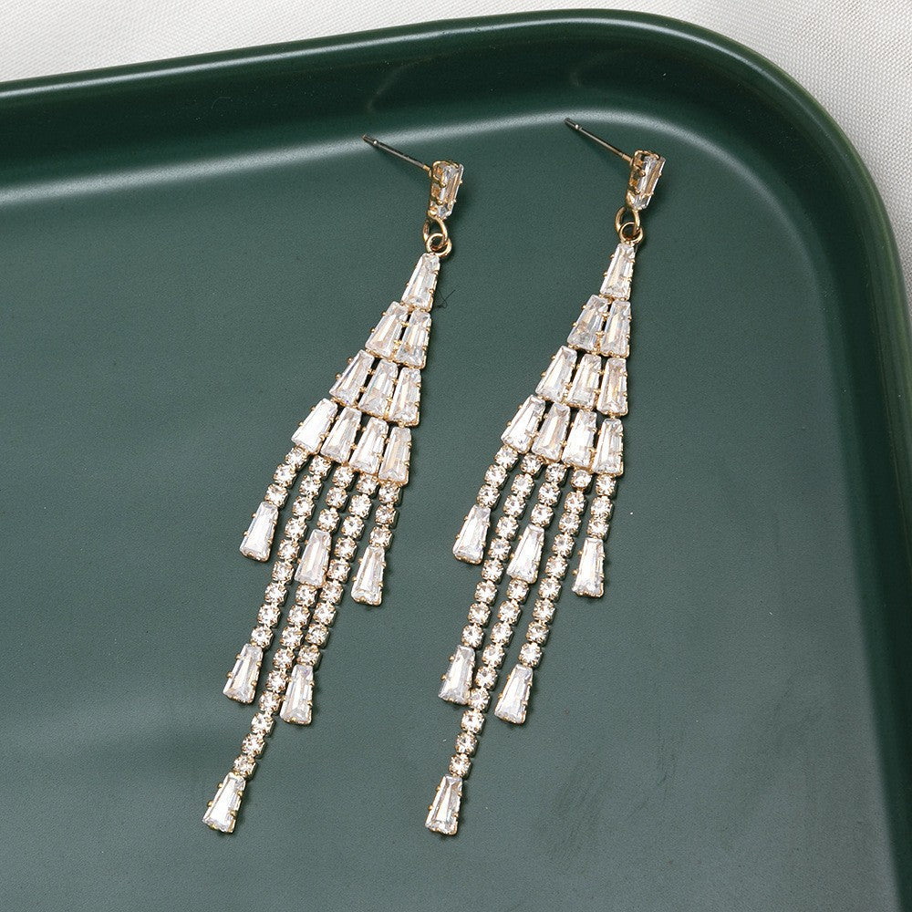 Wholesale Simple Zircon Trapezoid Dangling Tassel Rhinestone Gold-plated Claw Chain Earrings