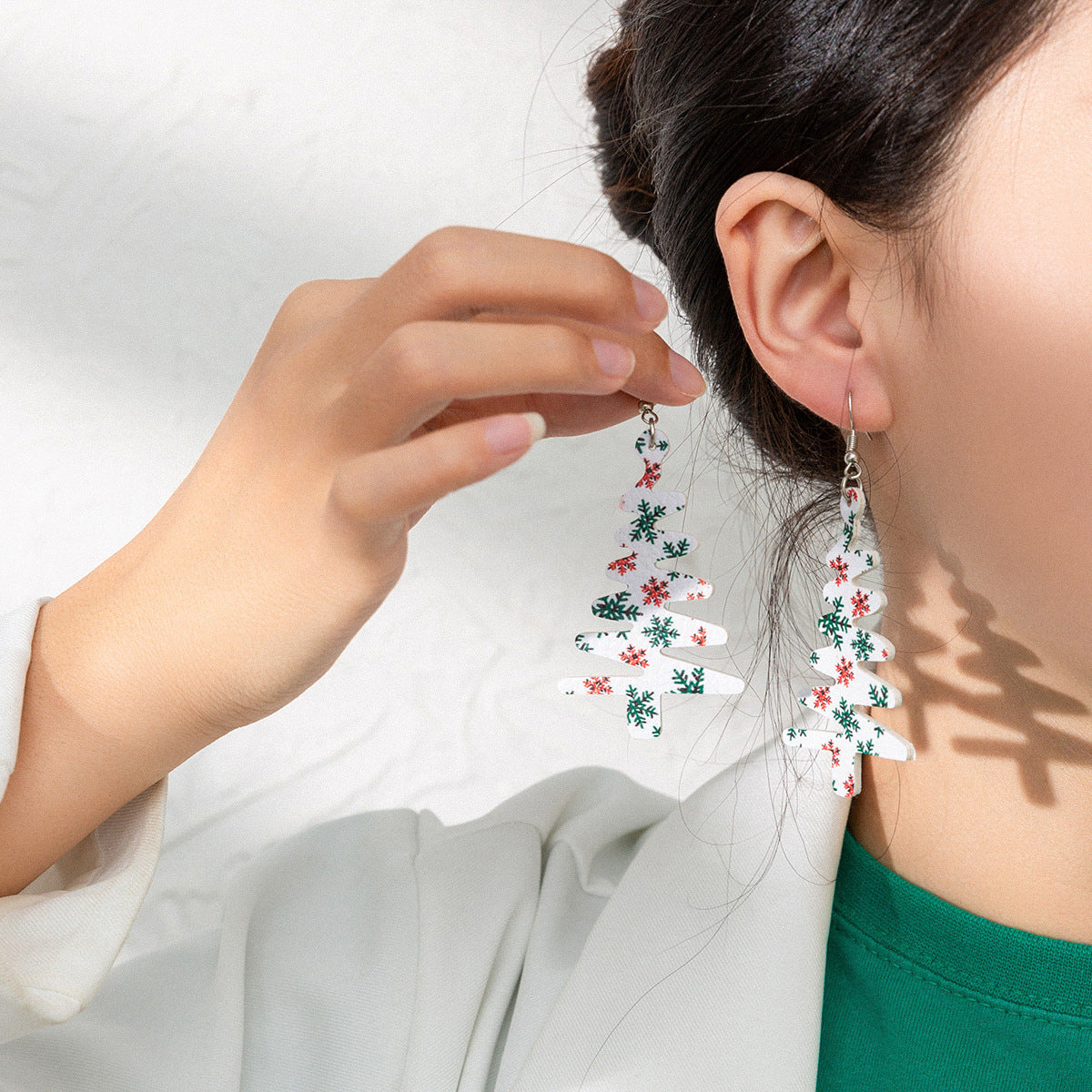 Wholesale Christmas Tree Snowflake Leather Earrings