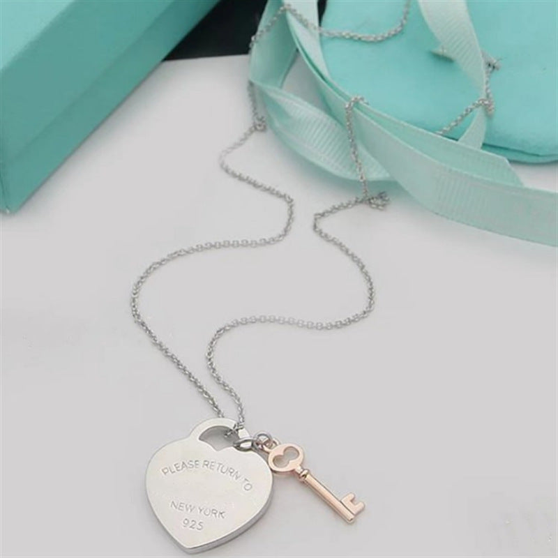 Wholesale Heart Key Pendant Necklace Fresh Love Fashion All-match Jewelry
