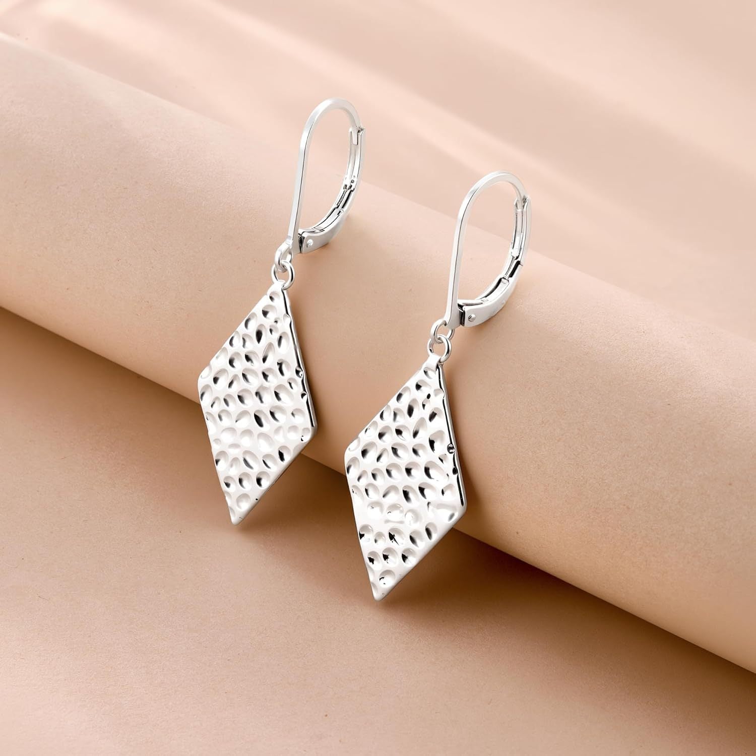 Wholesale Geometric Hammer Pattern Rhombus Earrings