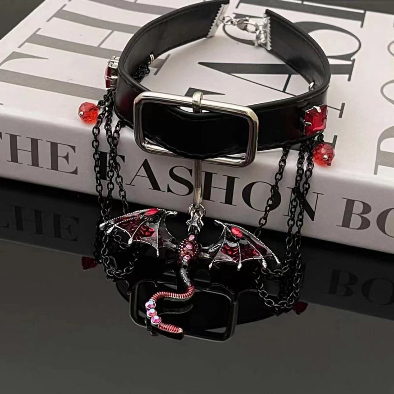 Wholesale Dark style small flying dragon tassel round bead necklace clavicle chain