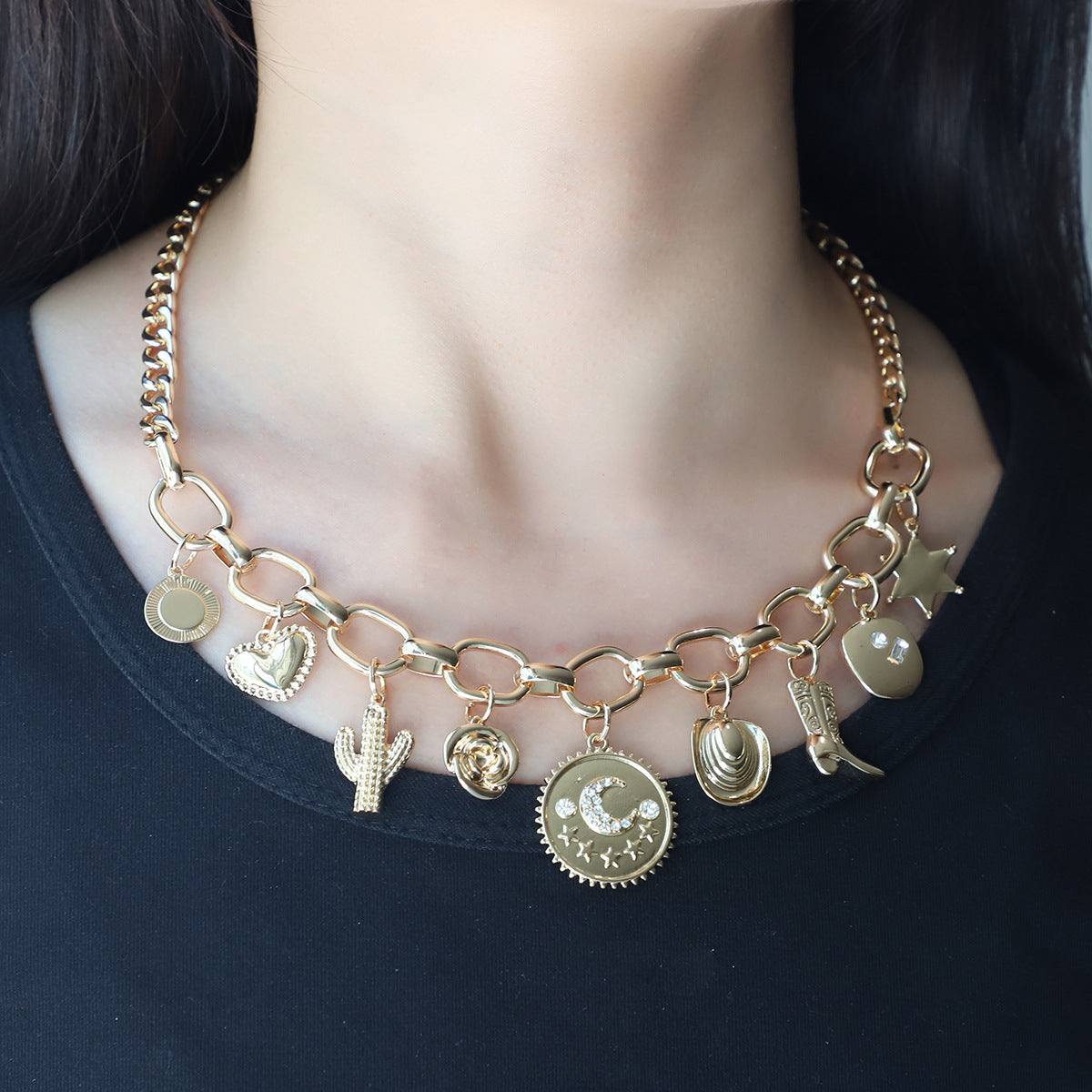 Wholesale Devil Eye Design Multi-Pendant Removable Zinc Alloy Necklace