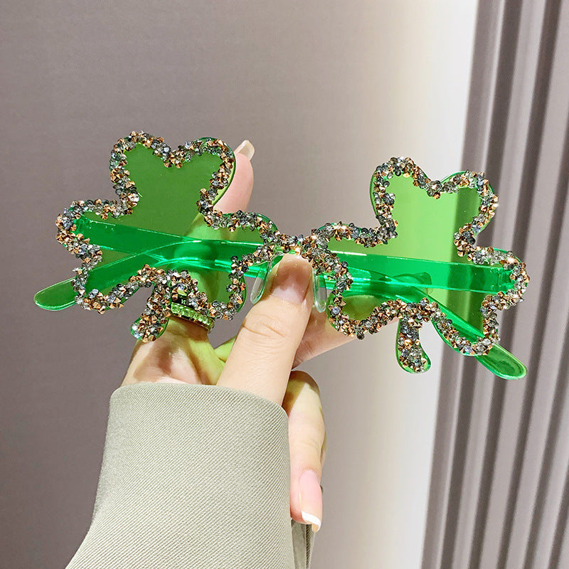 Wholesale Diamond Clover One-Piece Frameless Colorful Candy Colored Glasses