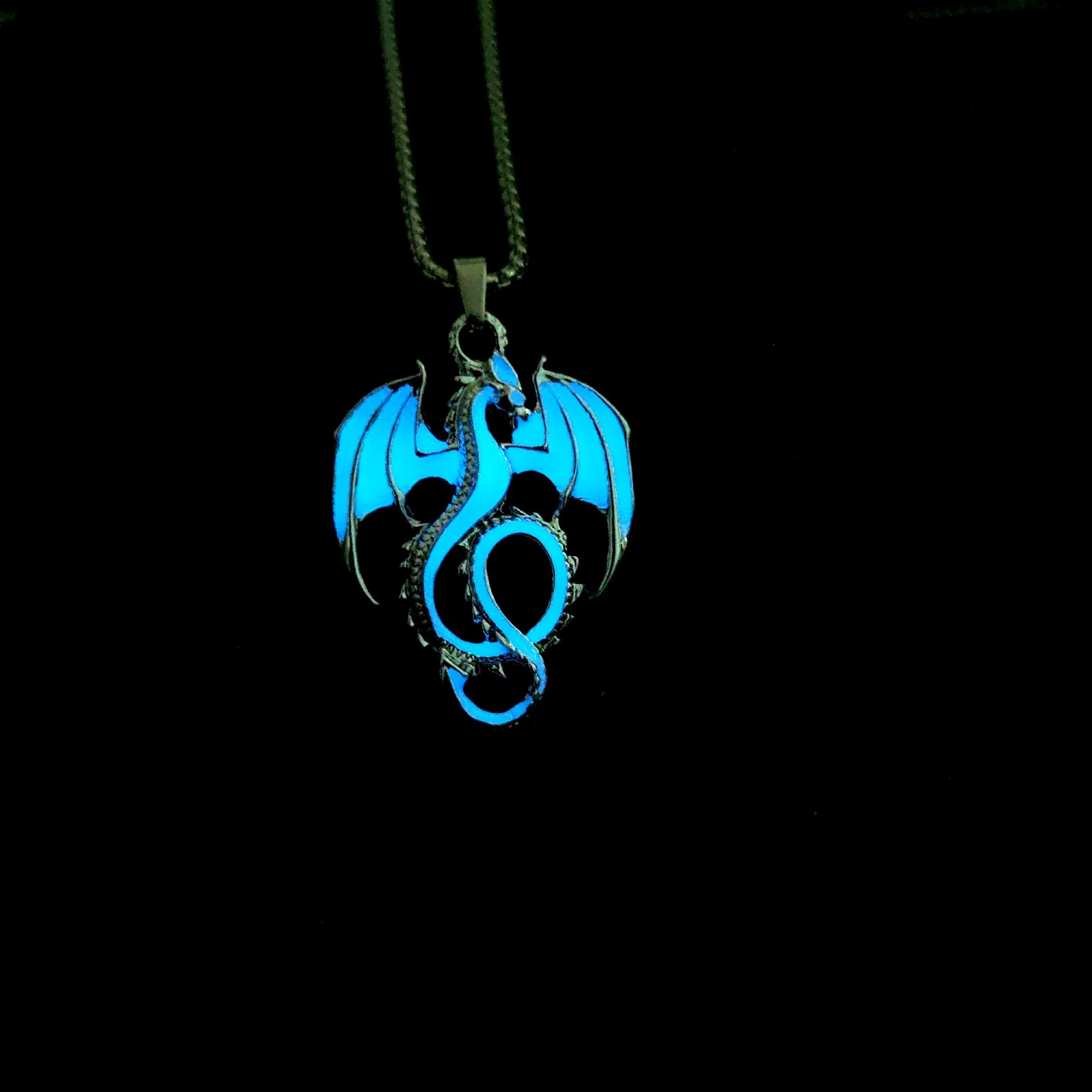 Wholesale Halloween glow-in-the-dark Wind Dragon Necklace