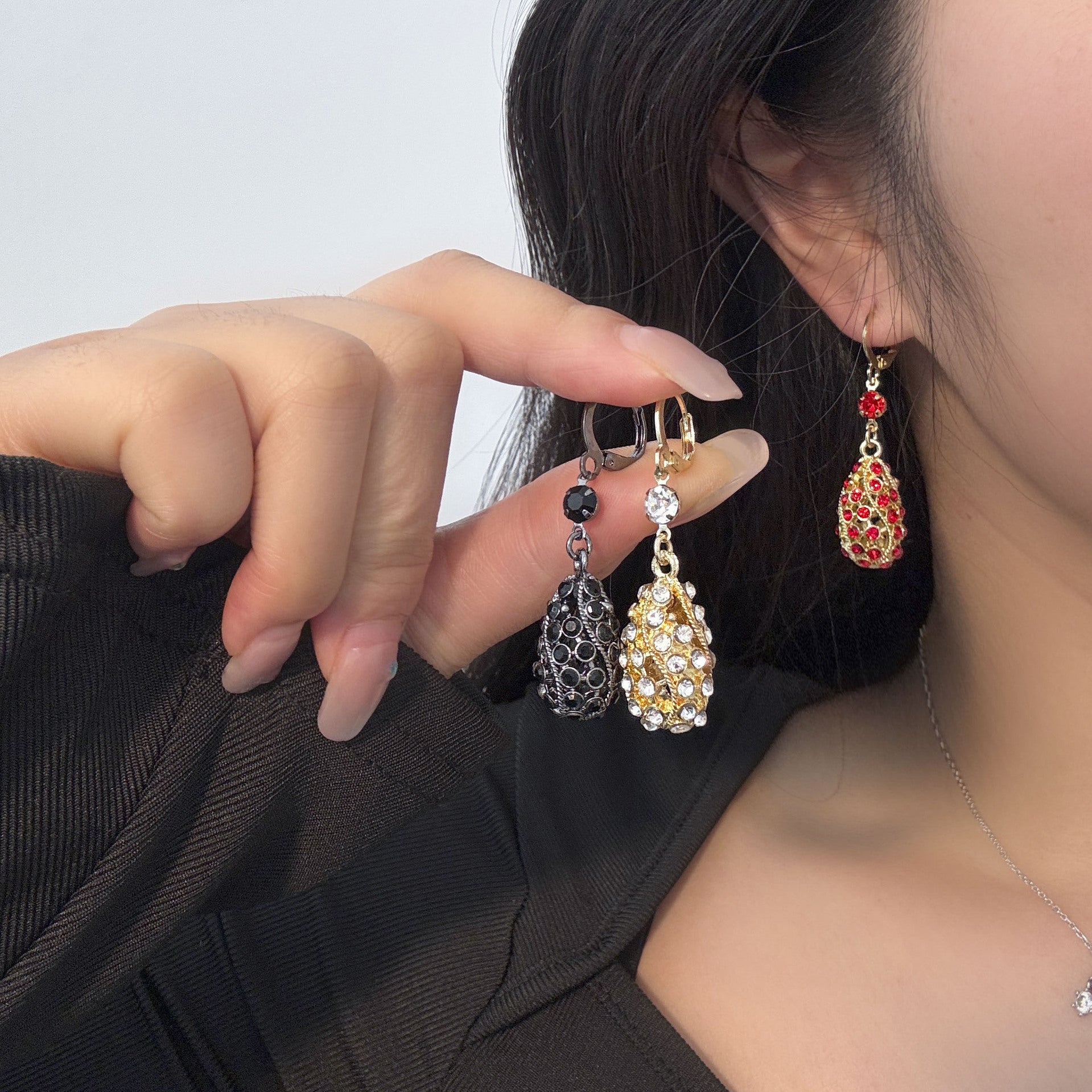 Wholesale Stylish Drop Earrings For Women Gold Tone Alloy Rhinestone Geometric Design Party Wear Fashion Accessory