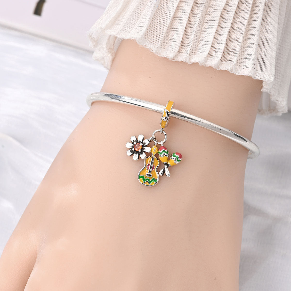 Wholesale Feather Fireworks Mask Charms