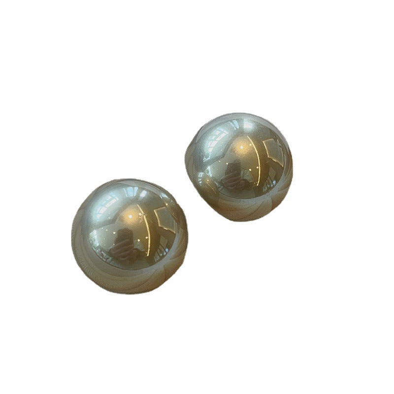 Wholesale Retro Small Fragrance Style Apple Big Pearl Metal Earrings Around 25MM