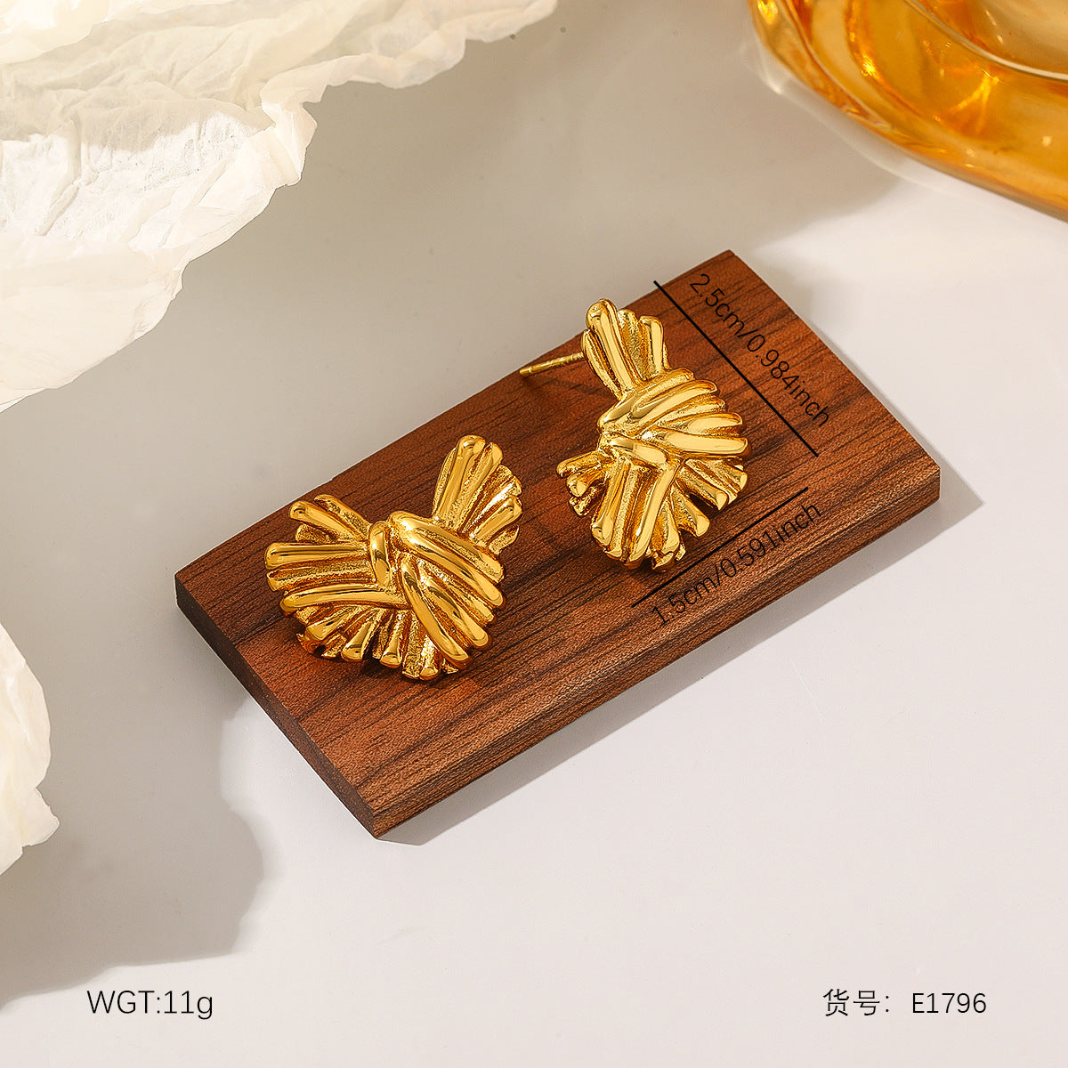 Wholesale Stainless steel stud earrings for women