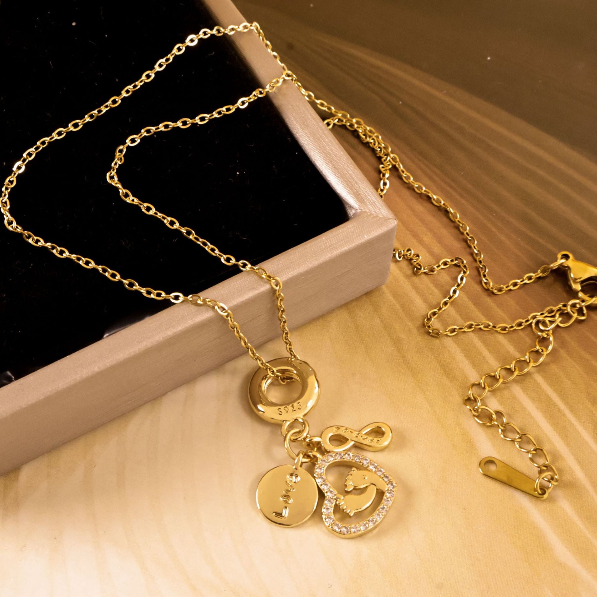 Wholesale Titanium Steel Heart Necklace