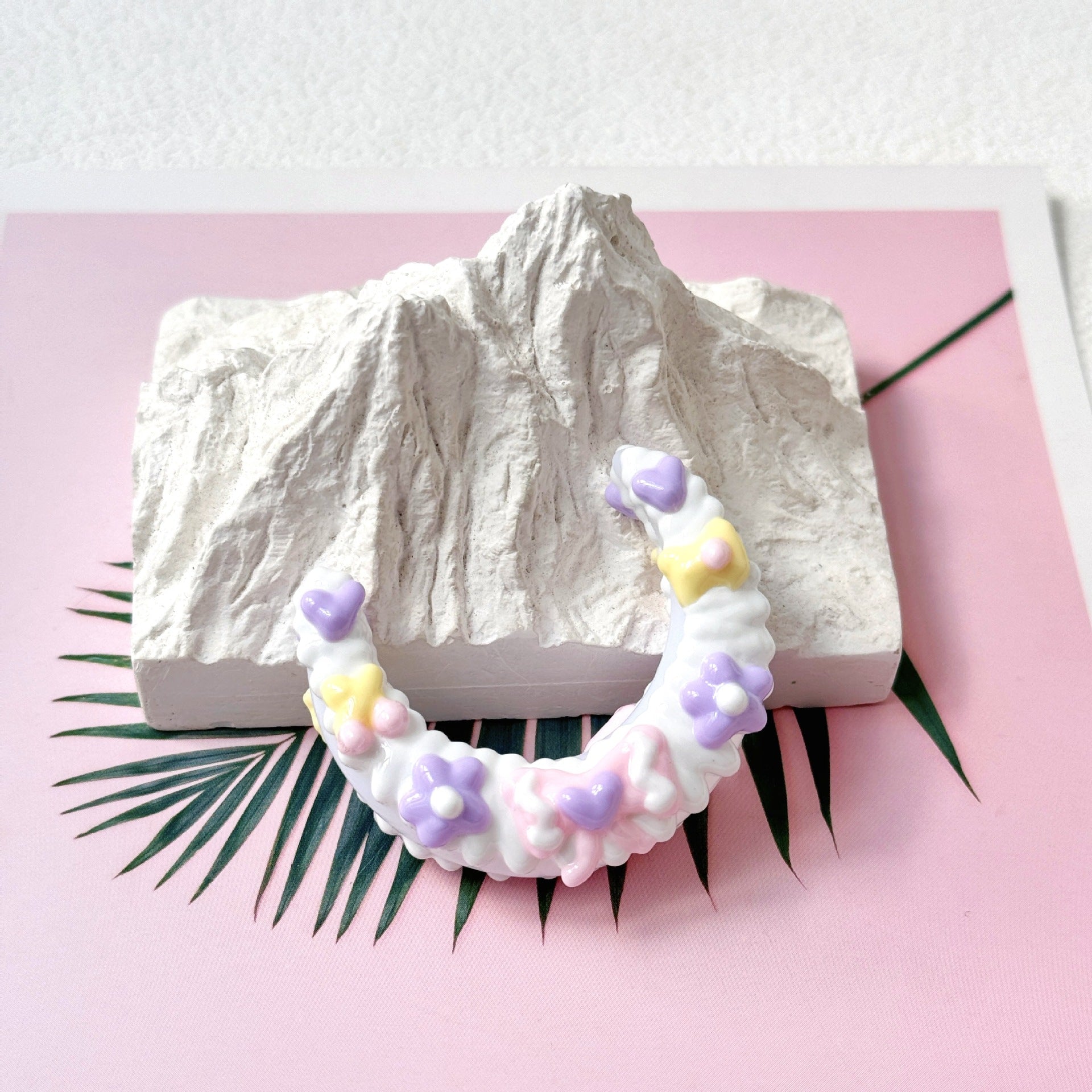 Wholesale 10pcs Cartoon bow moon hand painted beads beaded pen diy material mobile phone chain loose beads jewelry accessories