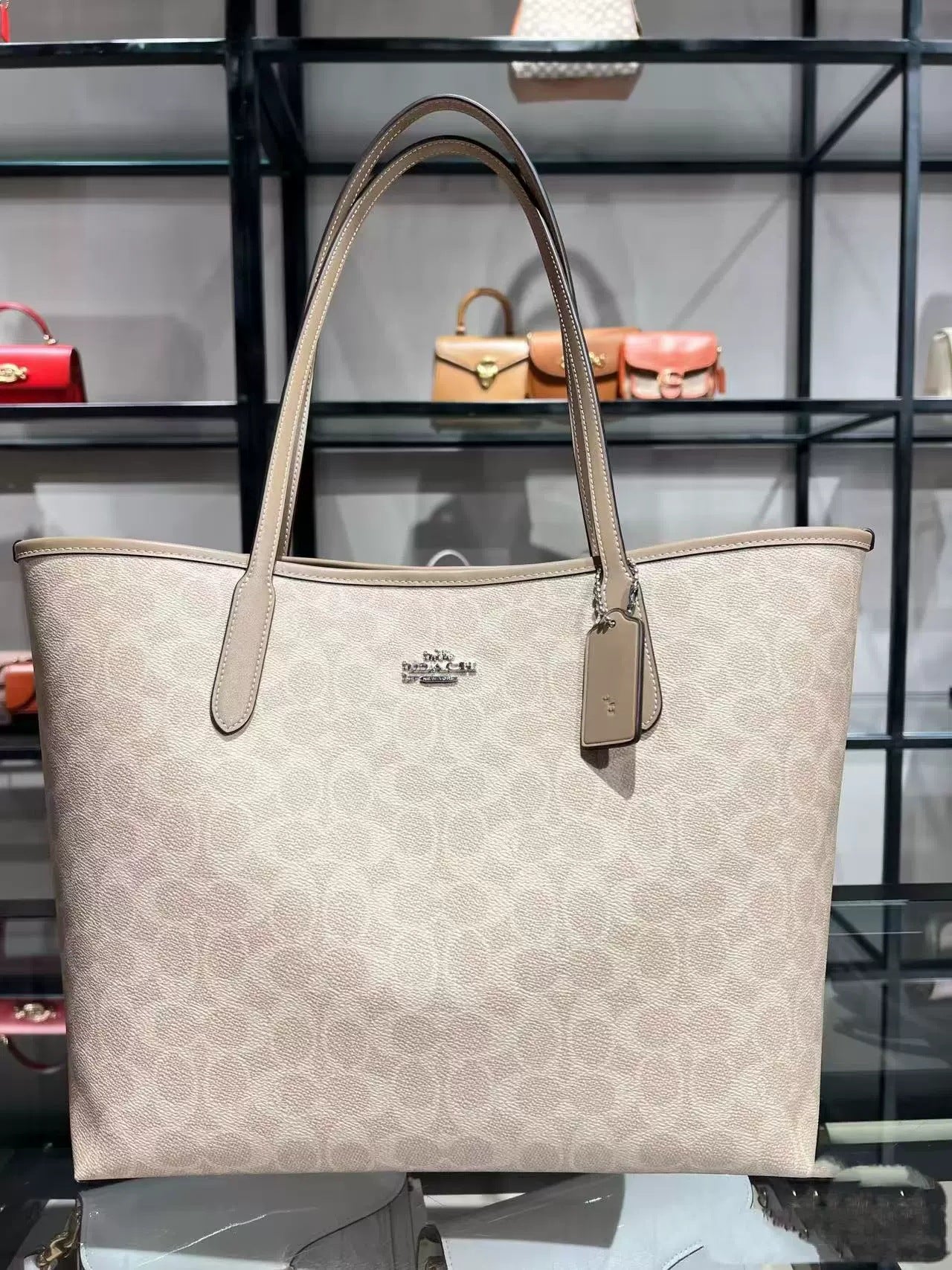 Wholesale Classic old flower magnetic buckle handbag shoulder large capacity women's bag