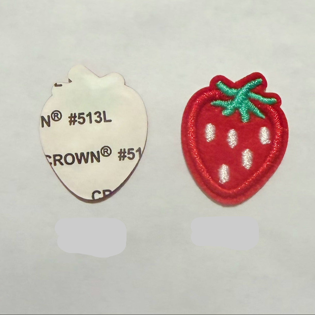 Wholesale 10pcs Hot melt adhesive self-adhesive small cute red strawberry clothing patch