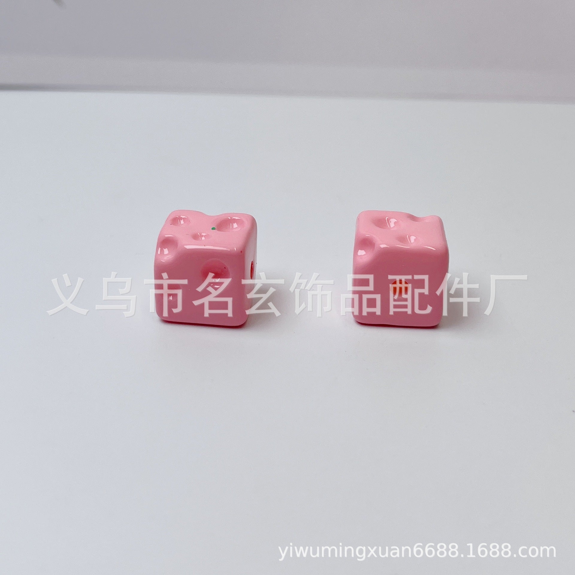 Wholesale   Random 200pcs /pack   Acrylic painted square cheese beads  Acrylic Beads