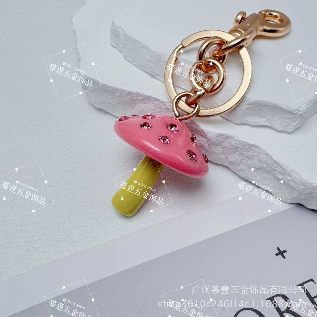 Wholesale Multi colored three-dimensional mushroom keychain