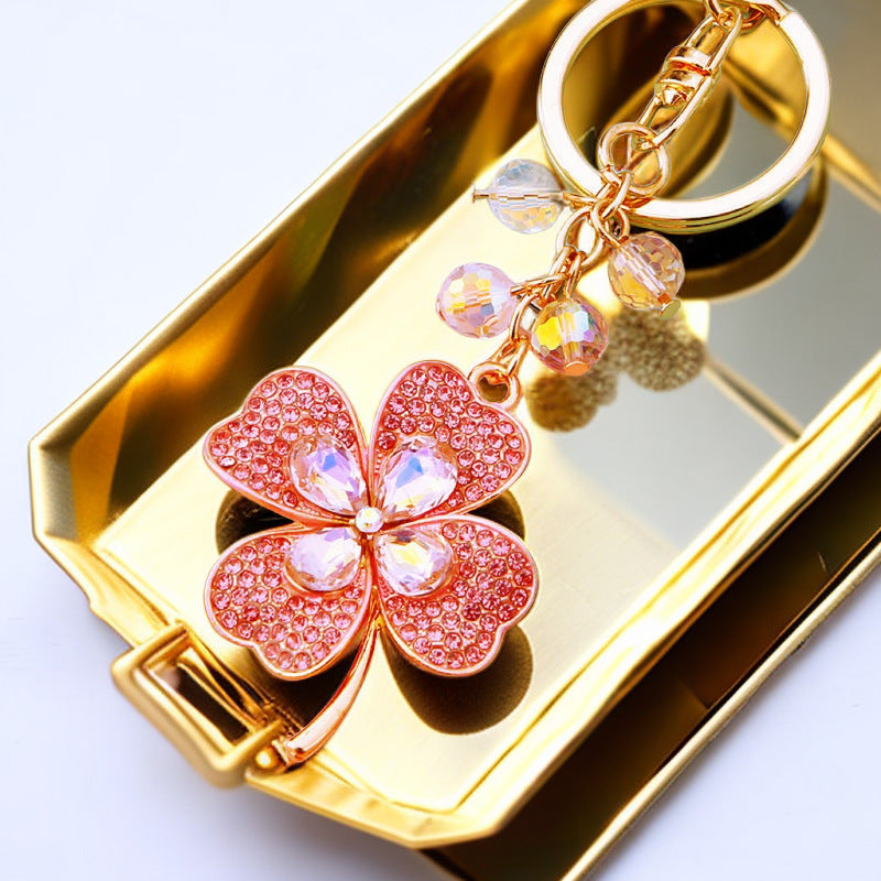 Wholesale Trendy Crystal Four Leaf Clover Keychain Zinc Alloy Car Key Ring Bag Charm Gift For Wedding Party