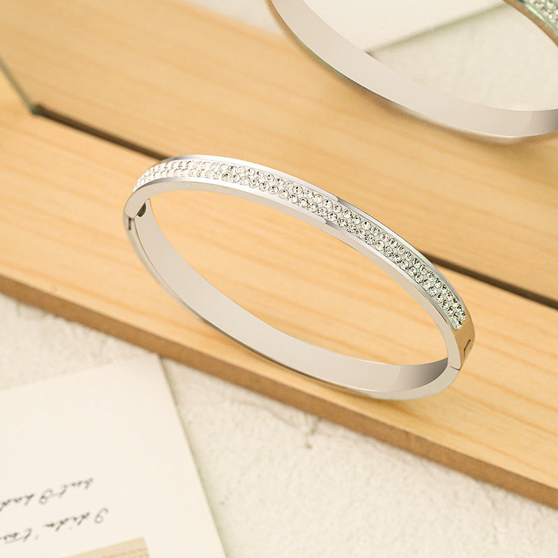 Wholesale Titanium Steel Premium Simple Bracelet