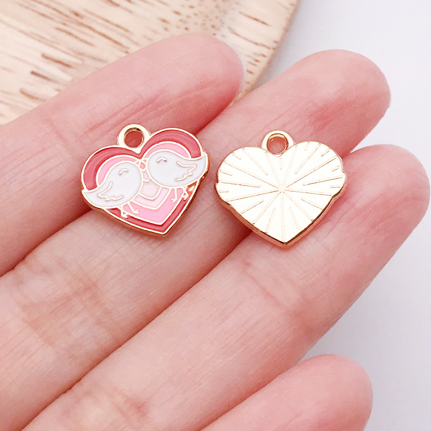 Wholesale Valentine' s Day Love Variety Cartoon Jewelry Accessories Pendant