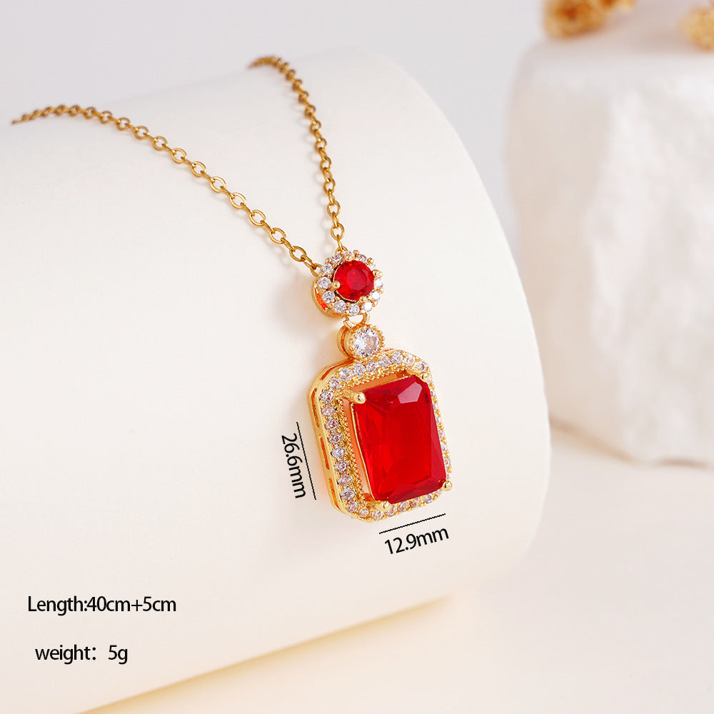 Wholesale Necklace Women' s Perfume Bottle Pendant Stainless Steel Clavicle Necklace