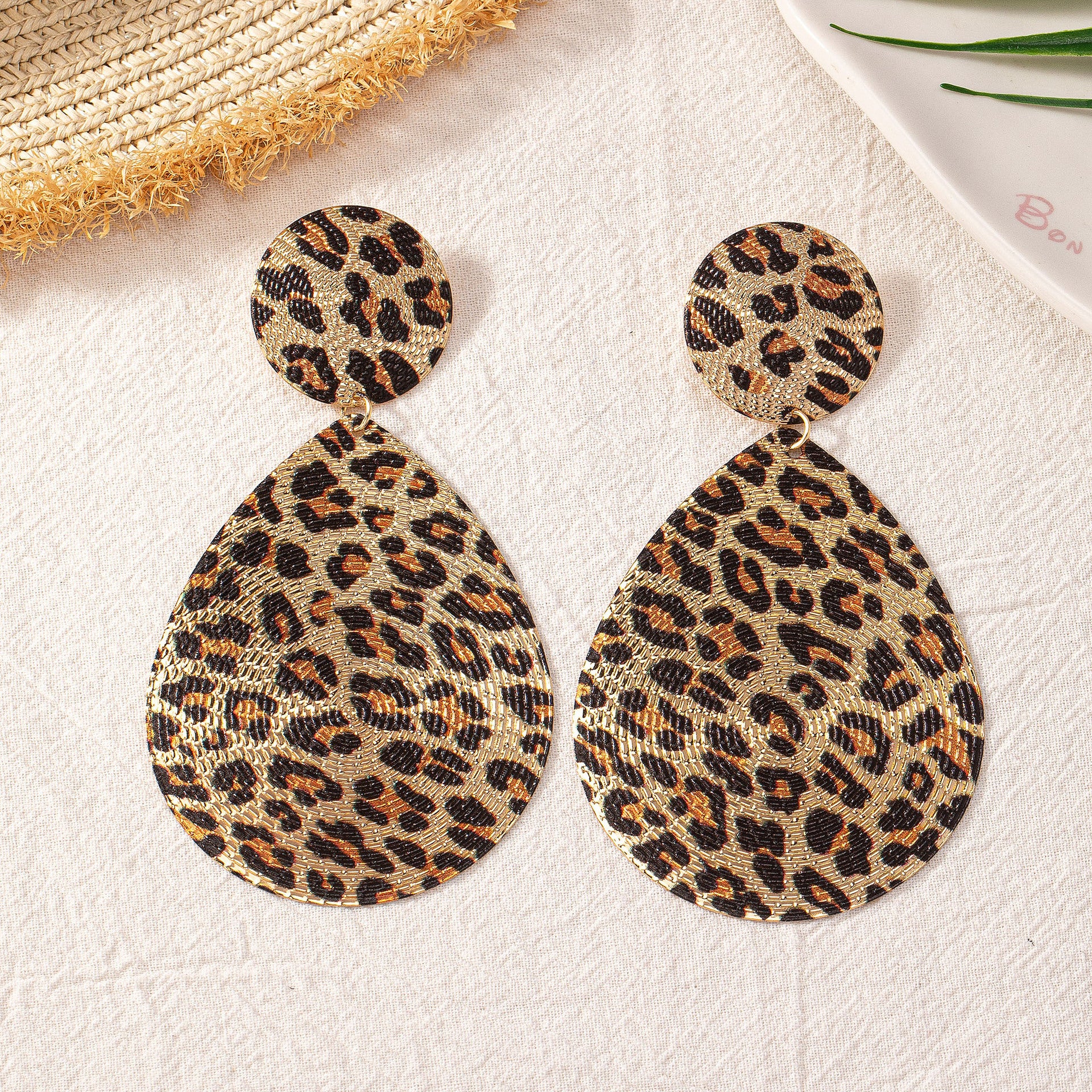 Wholesale Fashion Leopard Print Round Drop Earrings Retro Geometric Earrings For Women Party Jewelry Accessory