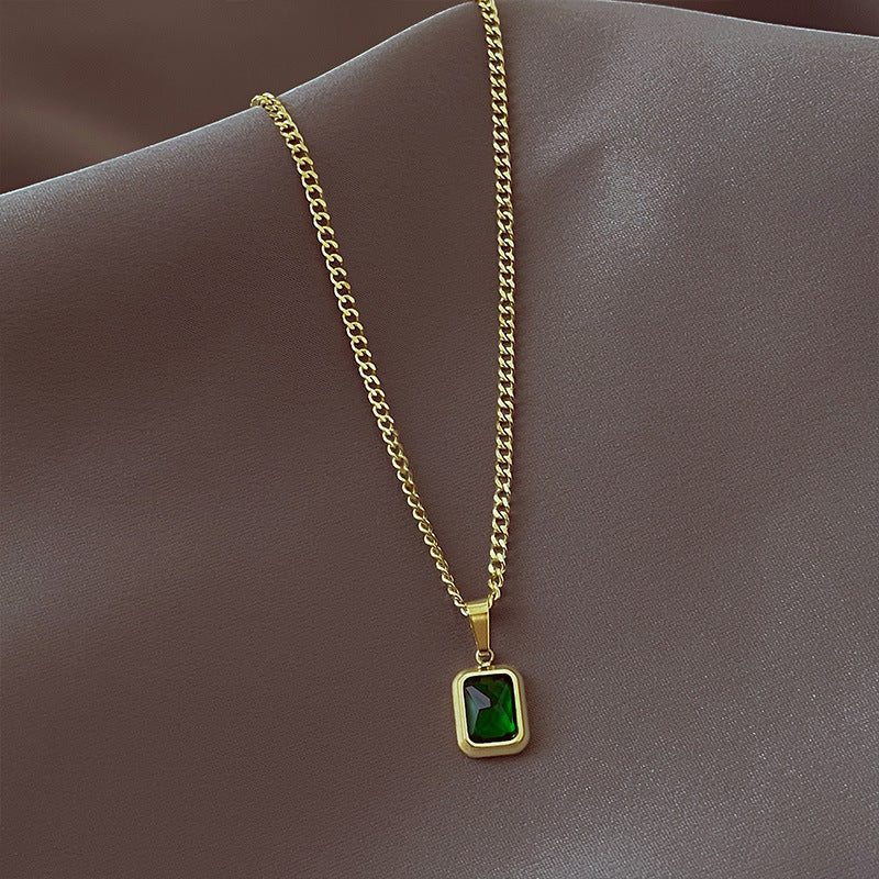 Wholesale French emerald pendant necklace clavicle chain