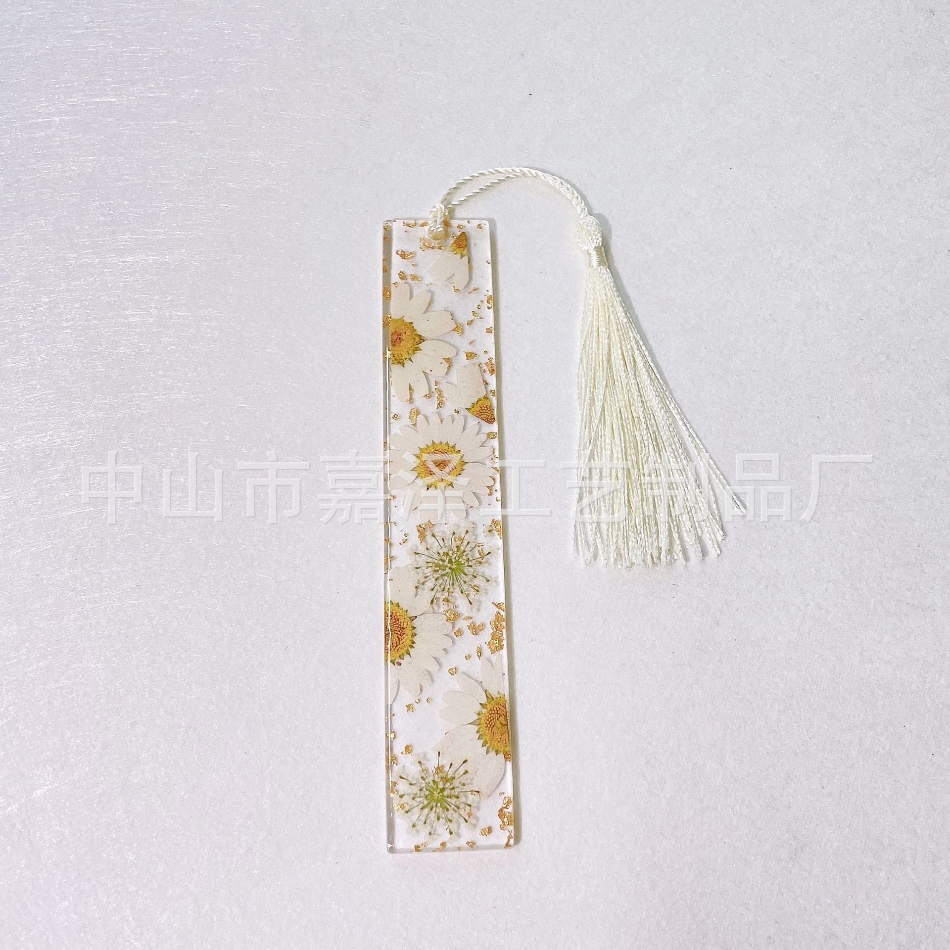 Wholesale Creative Real Flower Daisy Epoxy Transparent Tassel Dried Flower DIY Bookmark
