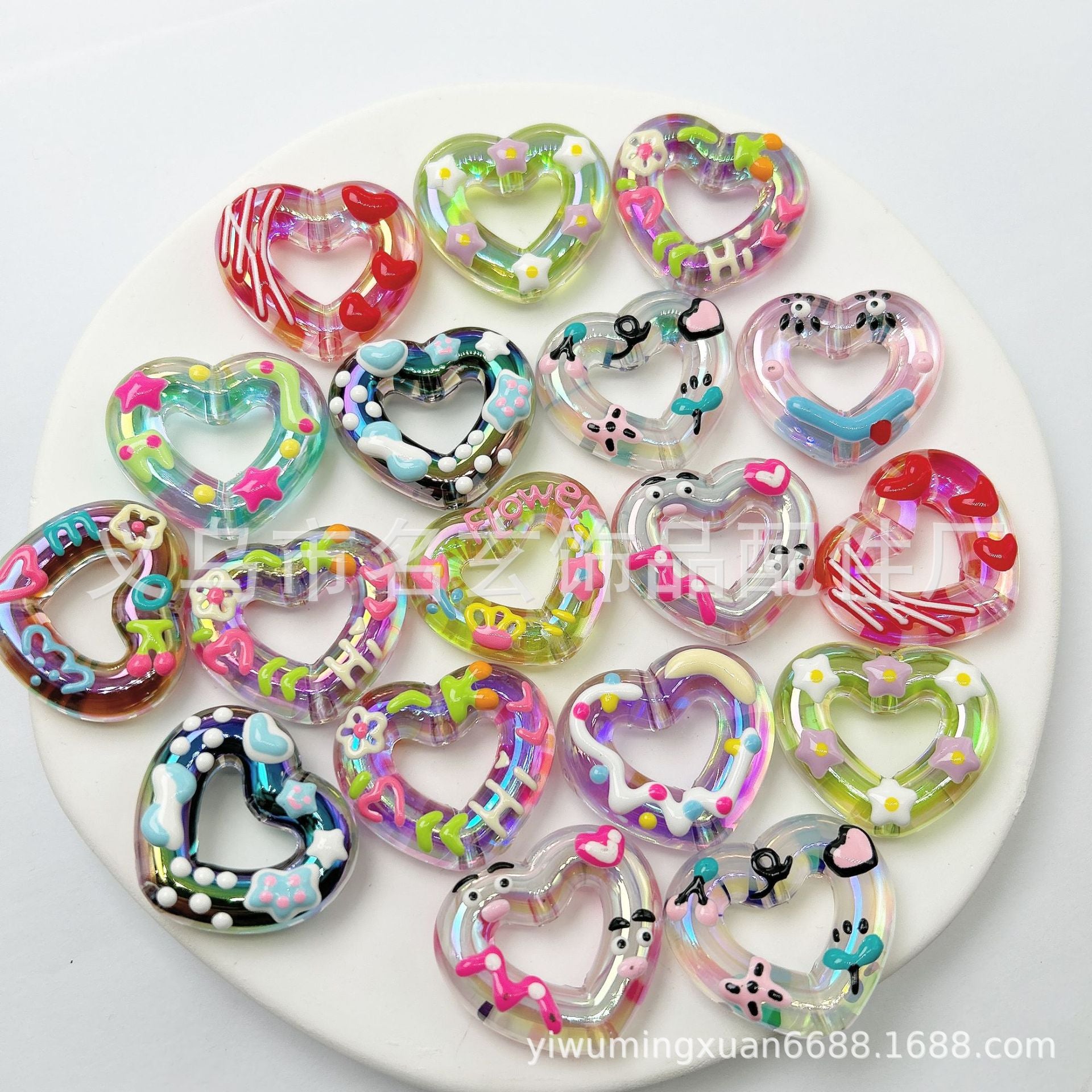 Wholesale Random 100pcs Acrylic Hand-painted Candy Heart Color Hollow Love Beads