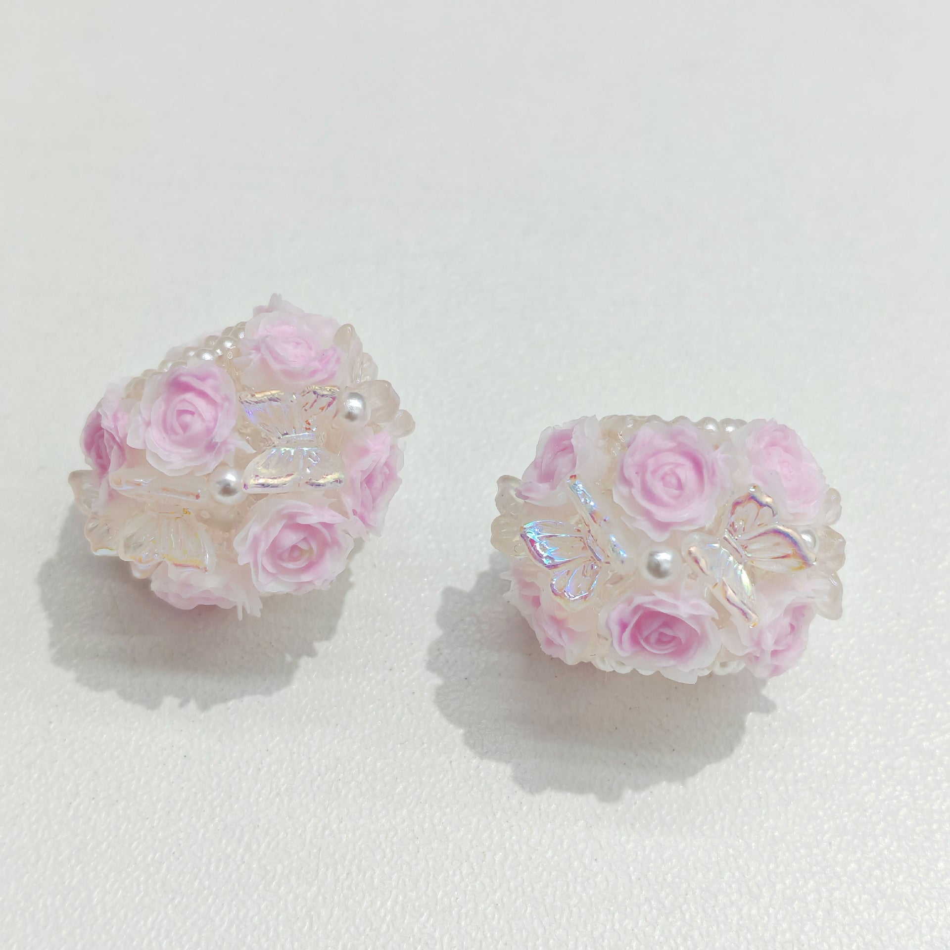 Wholesale 30pcs Rose flower ball with pearls and butterfly Acrylic Beads