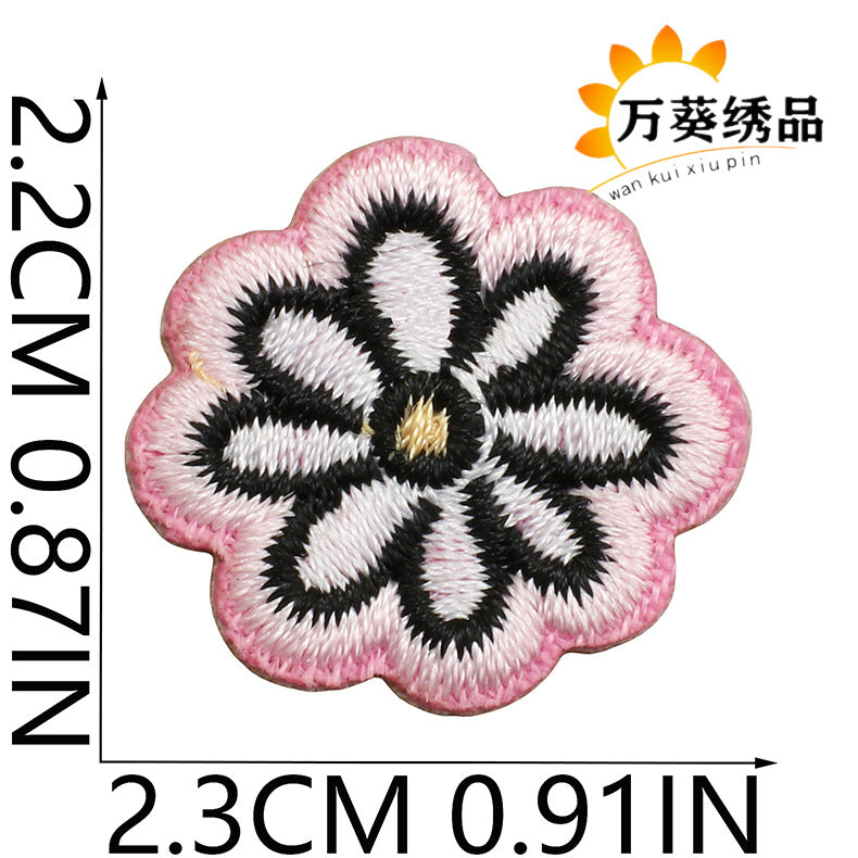 Wholesale Cute Heart Fruit Embroidered Patches Small Polyester Thread Sew On Clothing Appliques DIY Bag Charm Gift Accessory