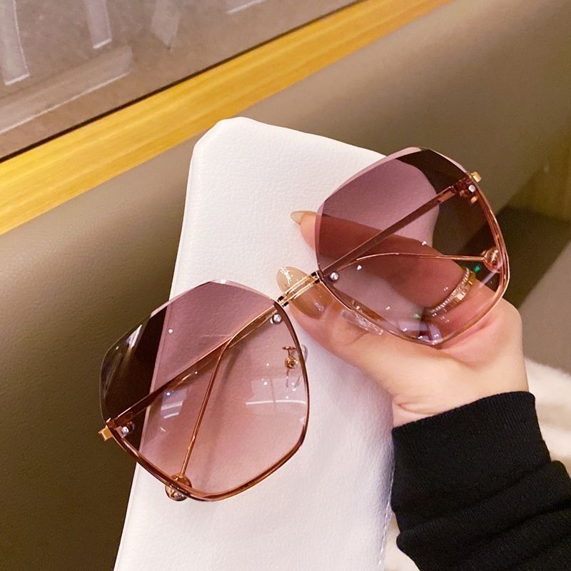 Wholesale Summer Internet Celebrity Trendy Sunglasses Frameless Cut Edge Gradient Color Gradient Sunglasses Women's Korean Style Fashion Large Frame Glasses