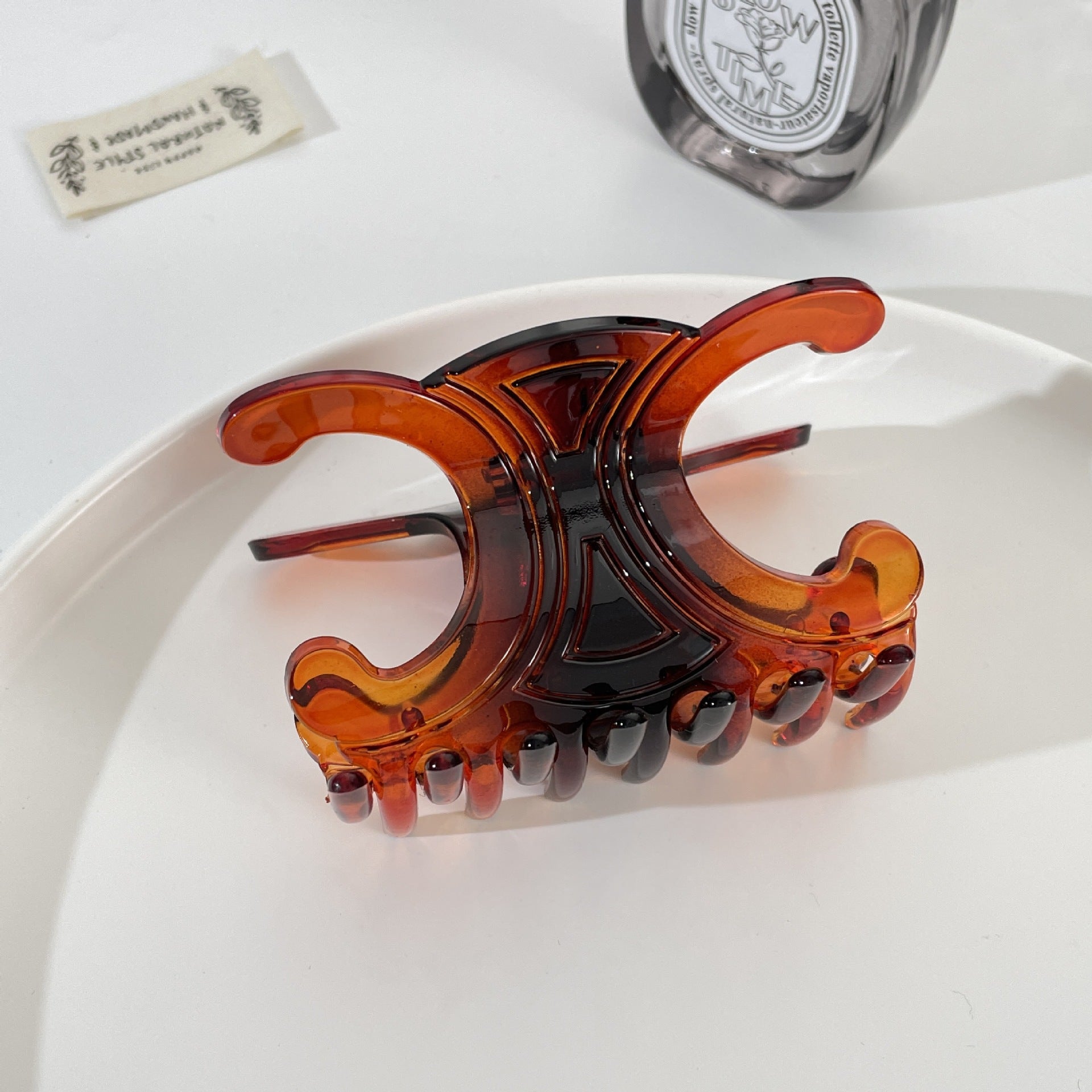 Wholesale Personality Fashion Advanced Sense Small People Fish Shark Clip