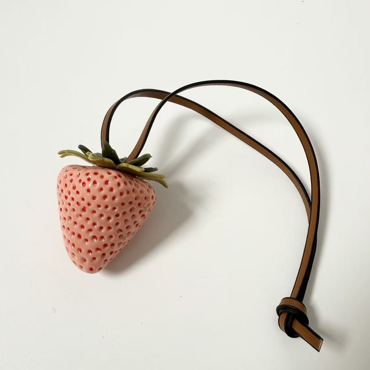 Wholesale Strawberry 3D Resin Cute Phone Lanyard Keychain