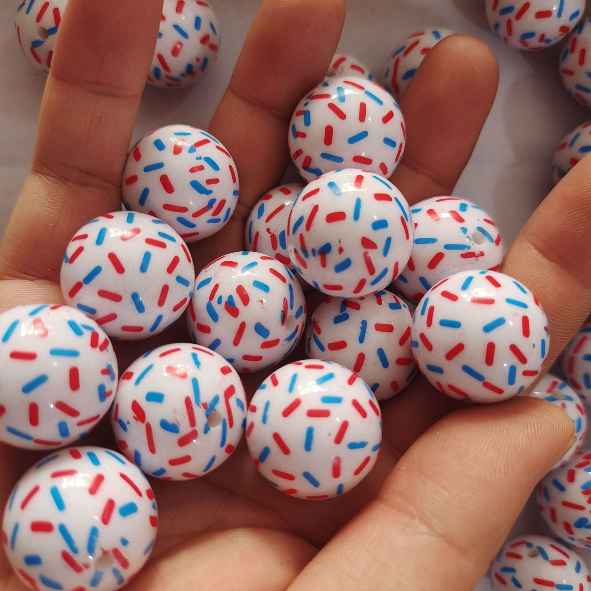 Wholesale 5PCS 20mm Acrylic Blue and White Double -colored Dot Beads