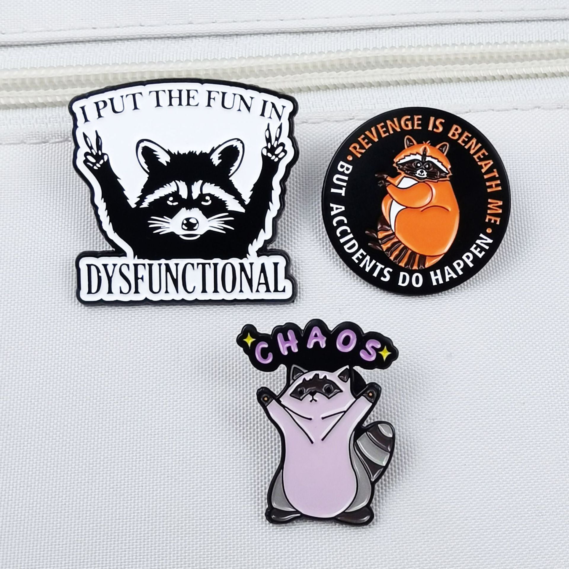 Wholesale English quote Cute cartoon brooch with cute raccoon cat