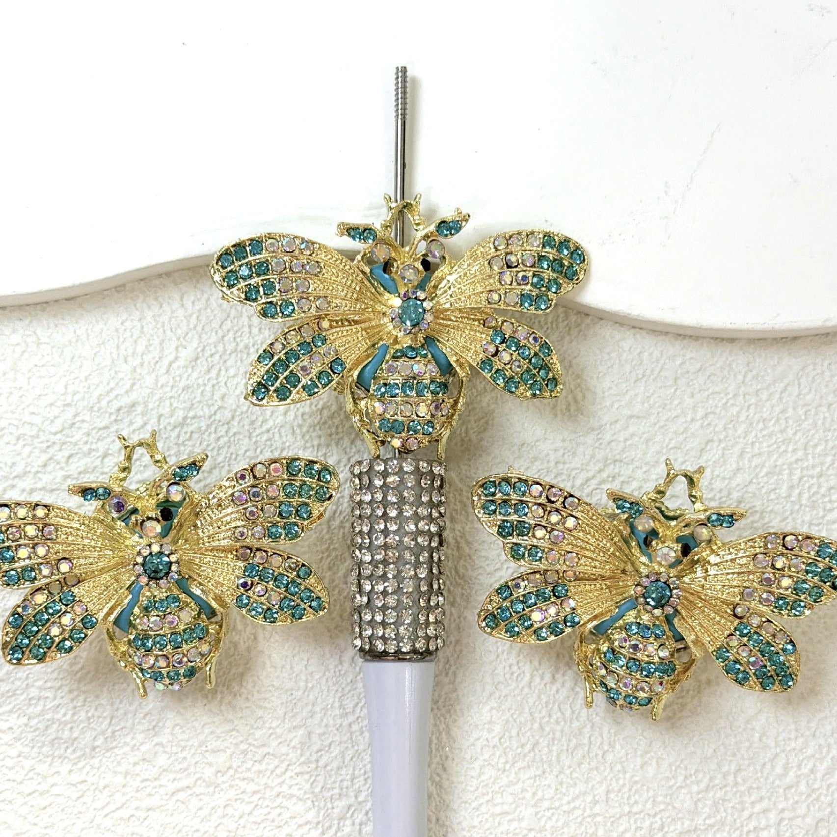 Wholesale Bee inlaid diamond straight hole beads accessory