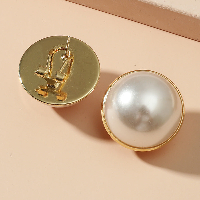 Wholesale Temperament Pearl Geometric Round Base Earrings