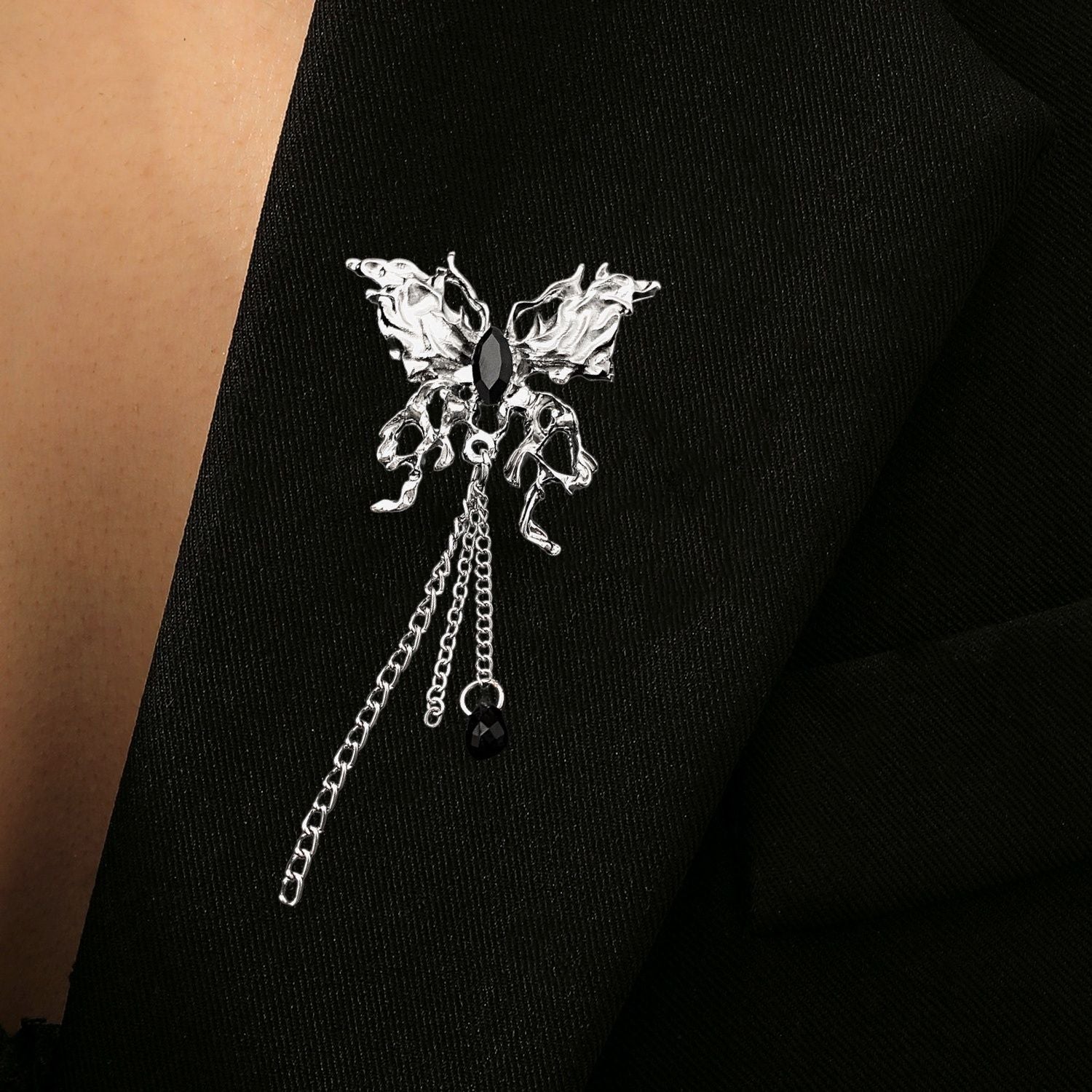 Wholesale Antique Silver Alloy Rhinestone  Brooch Pin  Gothic f Suit Jewelry Accessory
