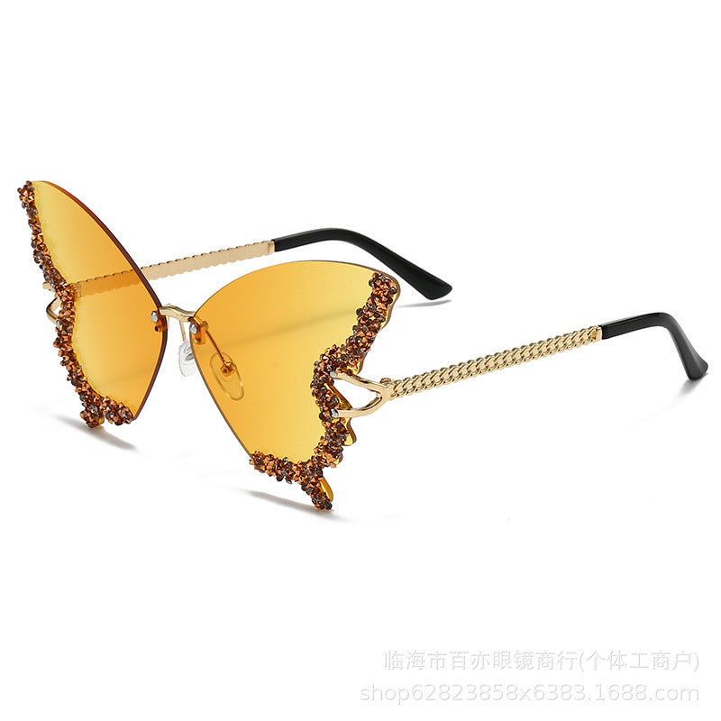 Wholesale Butterfly shaped diamond studded frameless sunglasses