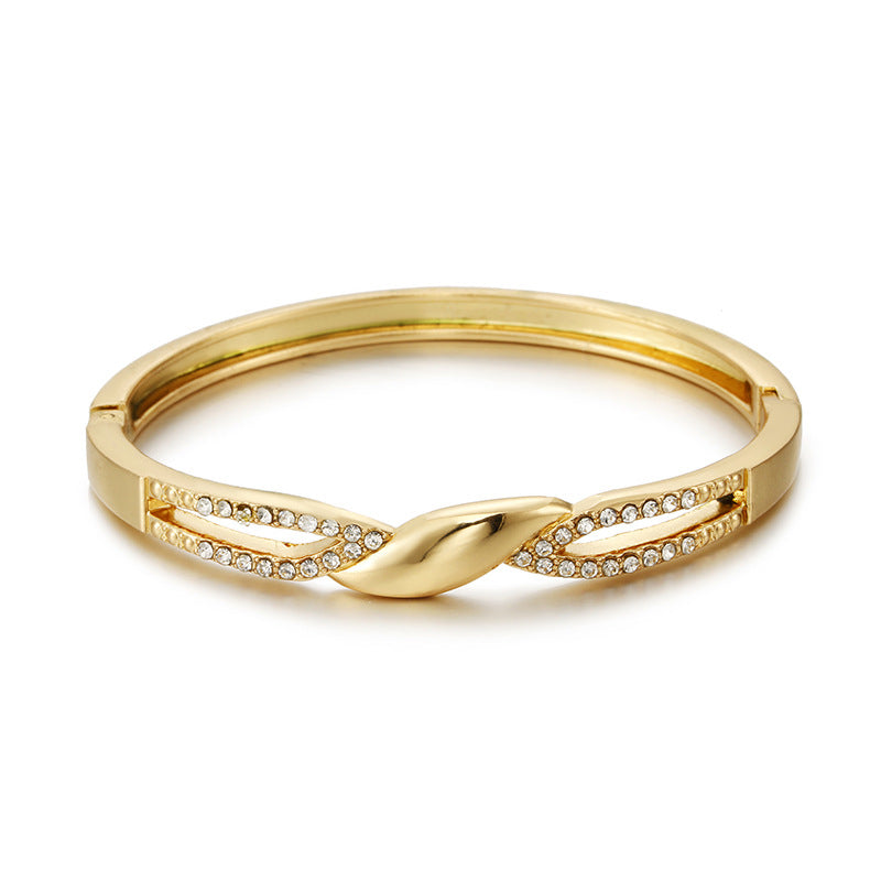 Wholesale Exaggerated Diamond Open Metal Bracelet