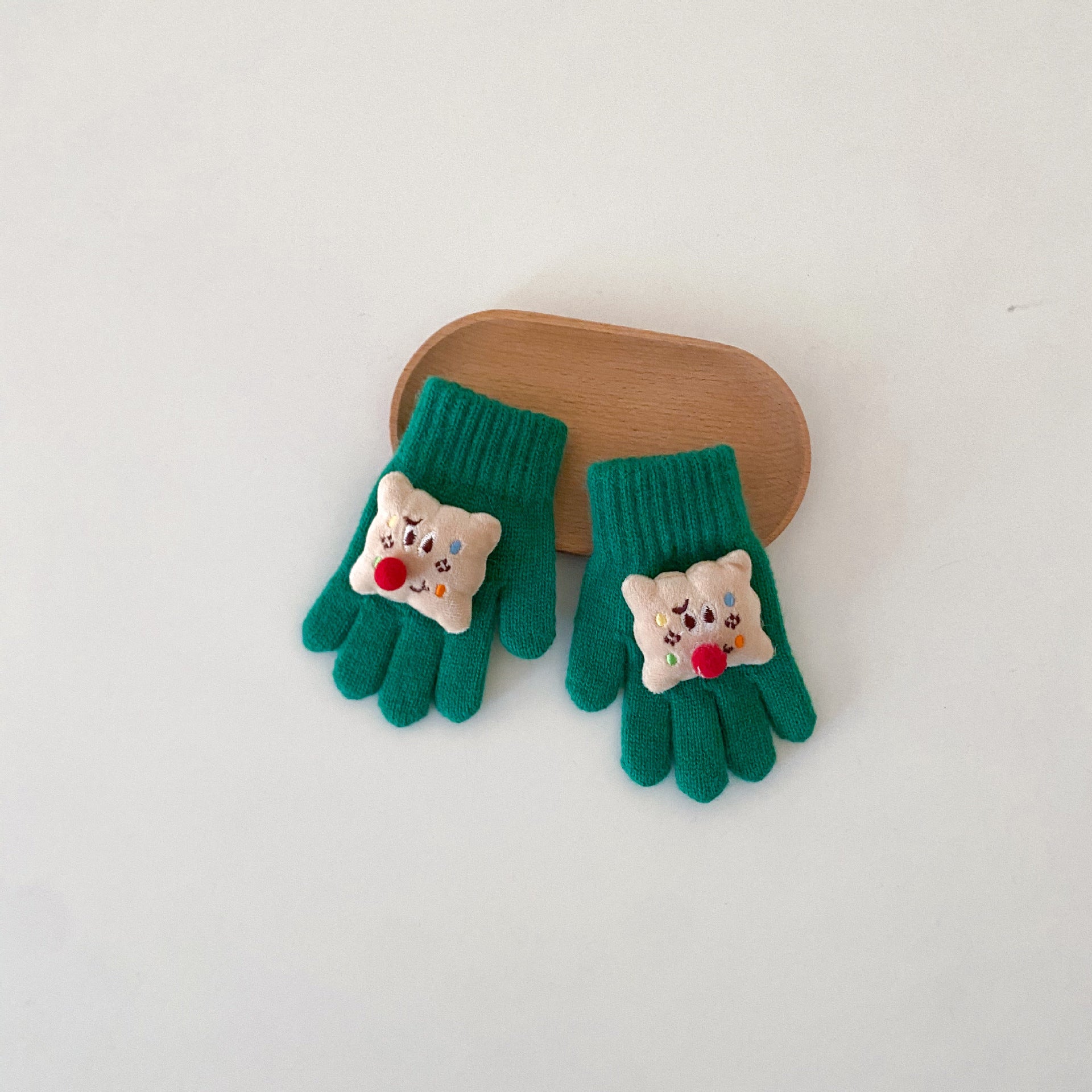 Wholesale children' s winter cartoon warm gloves