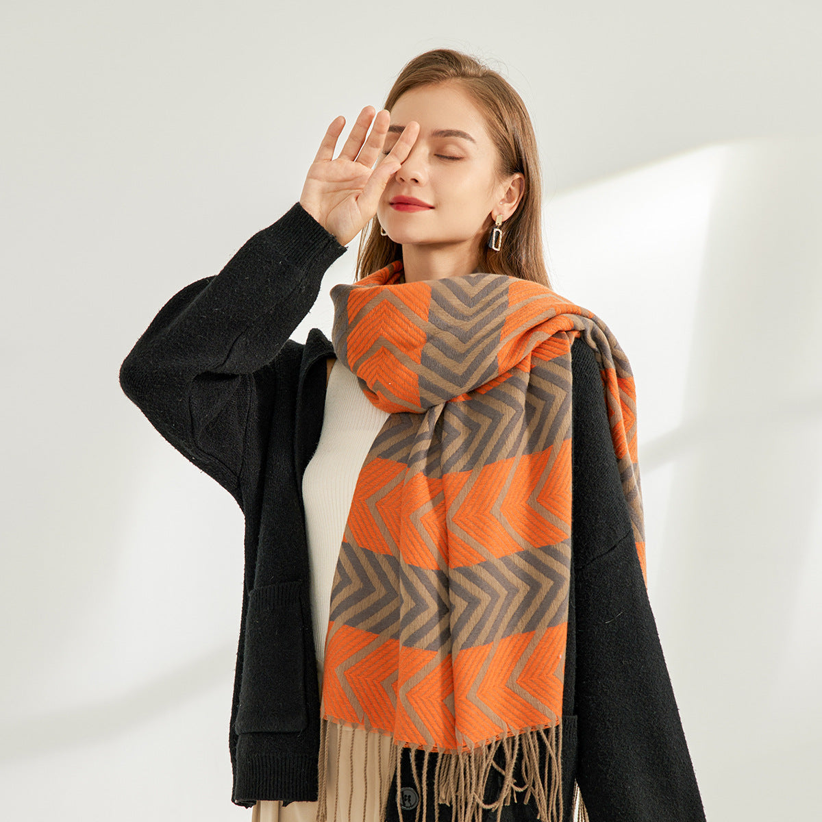Wholesale Retro Twill Contrast Orange Arrow Thickened Imitation Cashmere Scarf