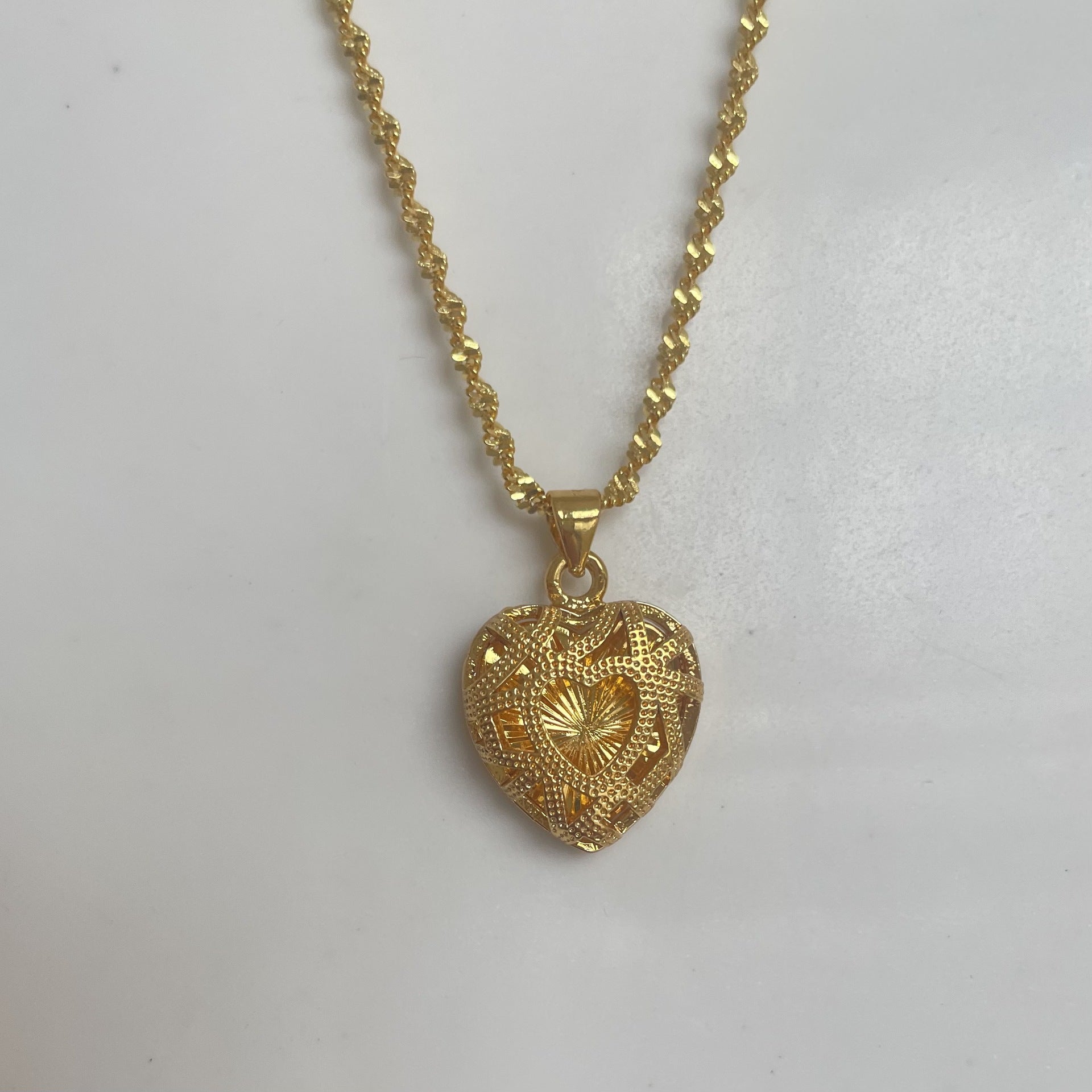 Wholesale Water Drop Rose heart necklace