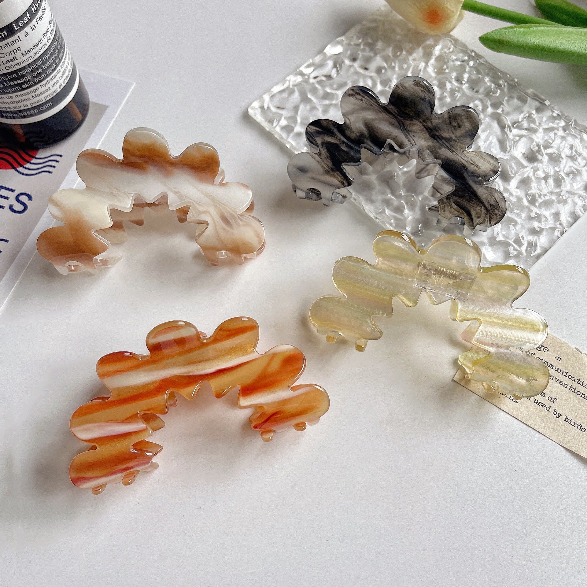 Wholesale Wavy Flower Acetate Grippers